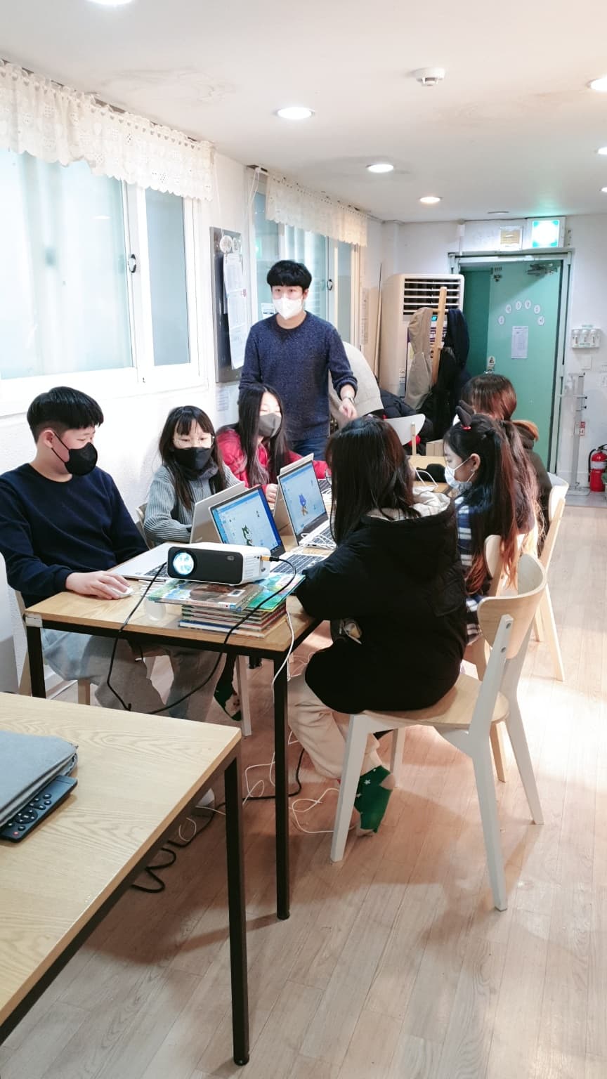 지역의 사회복지시설을 통한 저소득 취약계층 자립 지원(스마트 워커 육성을 위한 코딩교육) - 쪽방촌 소망을 찾는 이 지역아동센터